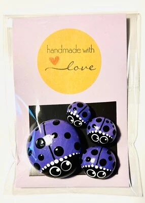 Ímãs de joaninha ou abelha pintados à mão conjunto de presente de 4 joaninhas de jardim família - Imagem 1 de 3