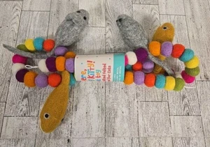 Cat Toy Here Kitty Kitty Trader Joes Handcrafted Felted Garland for Cats Mouse - Picture 1 of 6