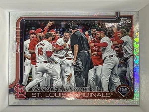 2025 Topps Series 2 St Louis Cardnials Holofoil  - Bild 1 von 1