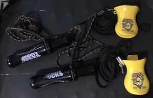 4 1990’s ANAHEIM MIGHTY DUCKS QUACKER WHISTLE LANYARDS - Bild 1 von 2