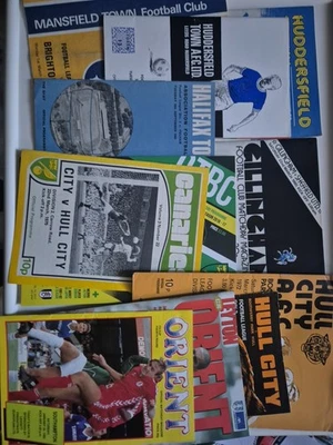 Football Programmes Various Teams - Image 1 of 4