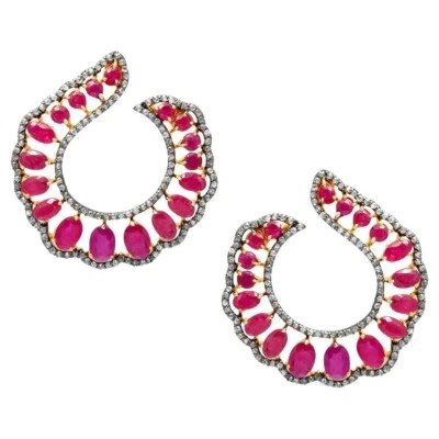 Orecchini a perno con pietre preziose rubino pavè di diamanti in argento ster... - Immagine 1 di 3