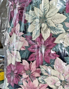 2 yds of Concord Fabrics design by The Kesslers. Peony red & White Flowers USA - Picture 1 of 4
