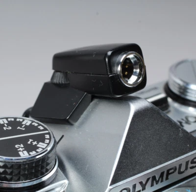 CONECTOR AUTOMÁTICO OLYMPUS ELECTRONIC FLASH TTL TIPO 3 EN LA CAJA Foto 1 de 4