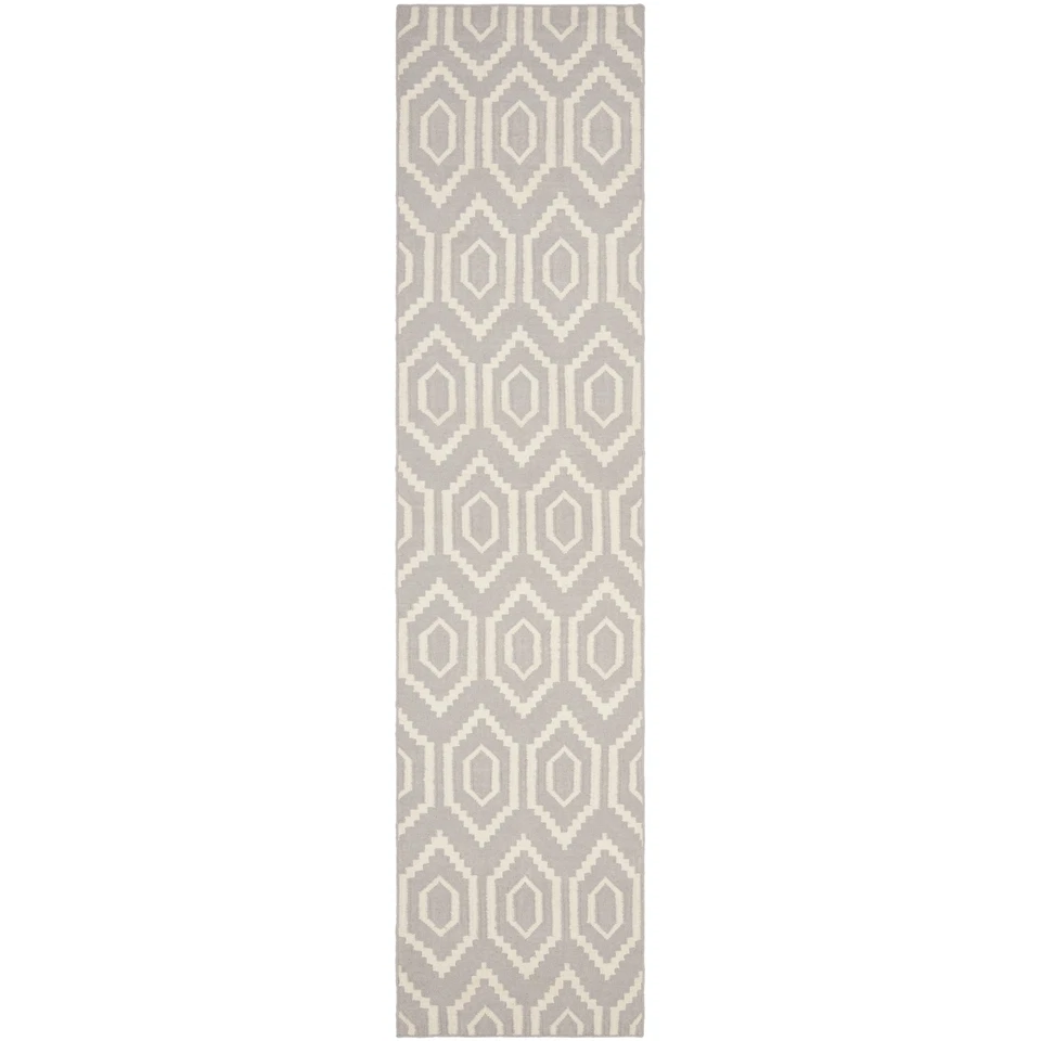 Safavieh Grey/ Ivory Flat weave Wool Runner 2' 6" x 8' - Image 1 of 1