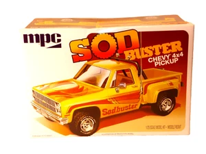 MPC Sod Buster 1/25 Chevy 4x4 Pickup **meist ungeöffnet siehe Bilder & Beschreibung** - Bild 1 von 5