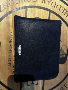 American Airlines FLAGSHIP SHINOLA DETROIT Amenity Kit Business Class - Picture 1 of 3