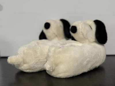 Vintage Snoopy Adult Slippers by Dearfoams (Women’s 6.5/7) - Image 1 of 4