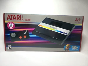 Official Atari 7800+ Console & Wireless Controller - HDMI Output - Picture 1 of 4