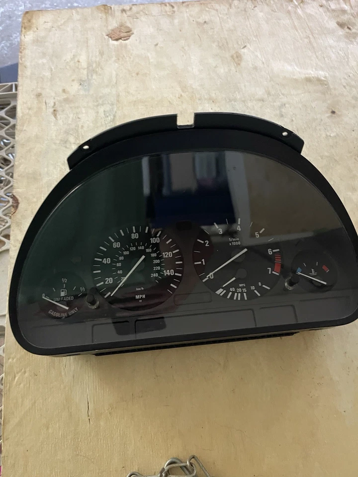 BMW 525i 530i 528 E39 Speedometer Instrument Cluster 1997-2003 - Image 1 of 3