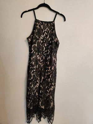 Forever 21 Nude Con Correa de Espagueti Superpuesta de Encaje Negro Cuello Alto Grande Nuevo con Etiquetas Foto 1 de 4