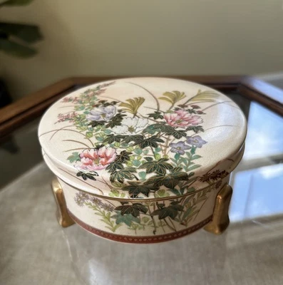 Antique Satsuma Japanese Round Tri footed Satsuma Porcelain Vanity Trinket Kyoto - Image 1 of 4