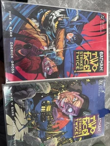 DC Batman Batman Two-Face Strikes Due Volte Set Completo #1-2 Nuovo con etichette - - Foto 1 di 1