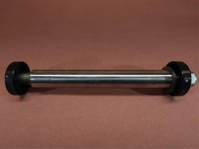 Eixo de parafuso pivô braço oscilante traseiro Yamaha VStar 1300 V Star XVS1300 2007-2015 - Imagem 1 de 4