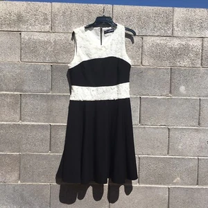 Karl Lagerfeld Paris Dress Black & White Sleeveless A-line Size 14 (Large) - Picture 1 of 11