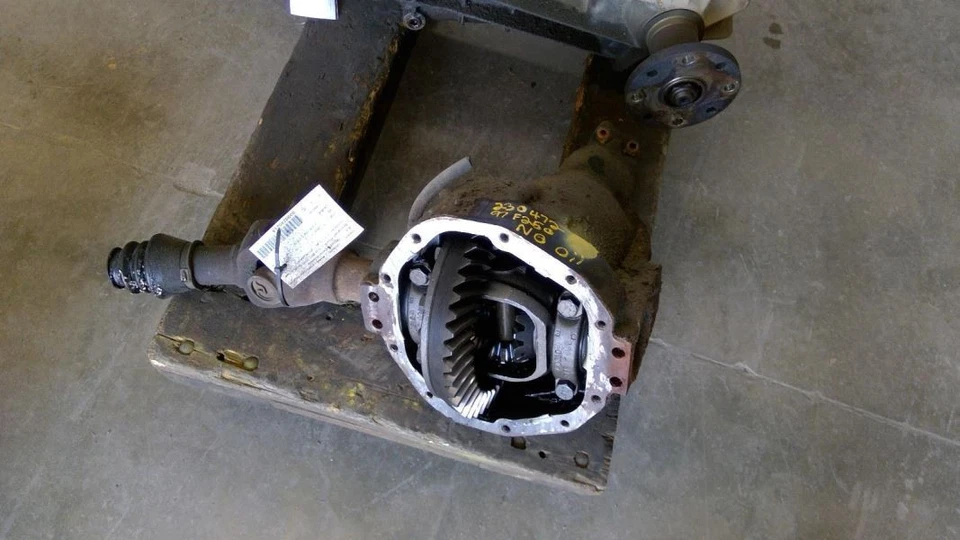 Carrier Front Axle From 8501 GVW 4.10 Ratio Fits 83-97 FORD F250 PICKUP 605887 - Image 1 of 4