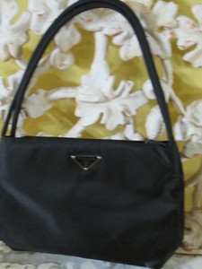 prada tessuto leather bolsa