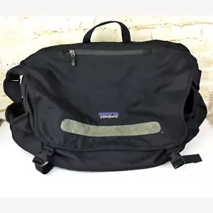 Vintage Patagonia Bag Black XL Critical Mass Messenger 90s Computer 48276 FLAWS - Picture 1 of 19