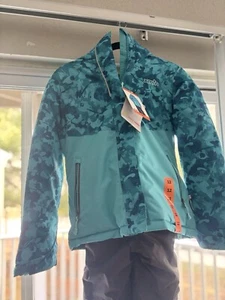 Snowsuit  - Picture 1 of 6