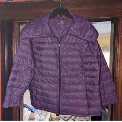 Chaqueta de plumón para mujer Lands' End, color ciruela, cierre de cremallera Foto 1 de 2