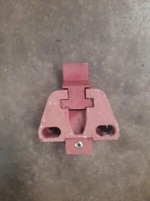 87-89 MUSTANG HATCH BACK CARGO CVER CLIPES DE MONTAGEM FABRICANTE DE EQUIPAMENTO ORIGINAL vermelho - Imagem 1 de 4