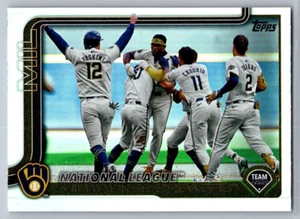2025 Topps Series 2 Milwaukee Brewers #396 Rainbow Foil Milwaukee Brewers - Picture 1 of 2