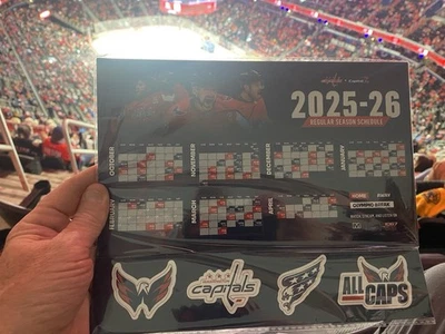 Imán de horario Washington Capitals 2025-2026 SGA 10/8/25 nuevo Foto 1 de 4