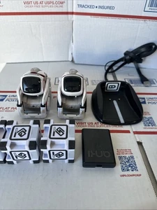 2 Anki Cozmo Roboter Spielzeug mit Ladestation 3 Würfel - Bild 1 von 12