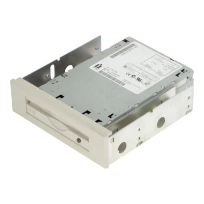 Zip Drive Iomega Z100ATAPI 100MB Ide 5.25 " - Image 1 of 3