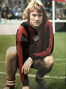 RODNEY MARSH - MANCHESTER CITY LEGEND - BRILLIANT UNSIGNED PHOTOGRAPH - Picture 1 of 1
