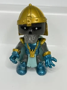 Sir Goldaxe Mid-Knight Crusader Treasure X Gold Hunter Moose Toy Mini Figure - Picture 1 of 4