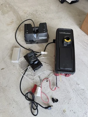 LiftMaster бытовой и легкий коммерческий дверной оператор - модель #8500 - Изображение 1 из 4