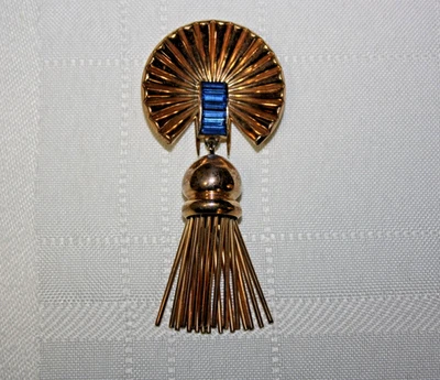 Vintage Art Deco Gold Tone Blue Rhinestone 3" Dangle Fur Clip - Image 1 of 4