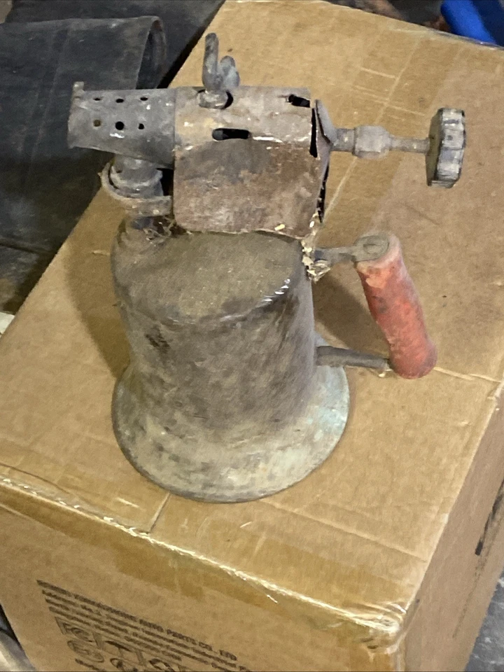 Antigua antorcha de soldadura Clayton & Lambert de 12" sin probar Foto 1 de 1