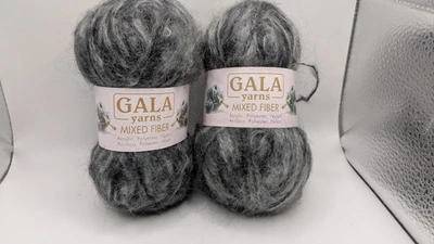 Lote de 2 Hilados Gala Tonos de Negro Gris 1.76oz (50 gr) Acrílico/Poliéster/Nylon Foto 1 de 3