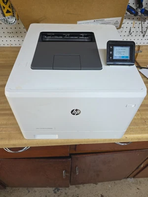 HP Hewlett Packard Color LaserJet Pro M454dw Printer For Parts - Image 1 of 4