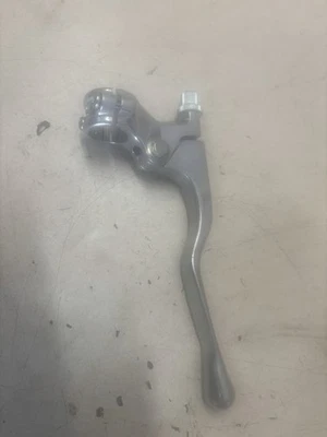 HONDA XR 80 XR 100. CRF 80 CRF 100 FRONT BRAKE LEVER - Image 1 of 2