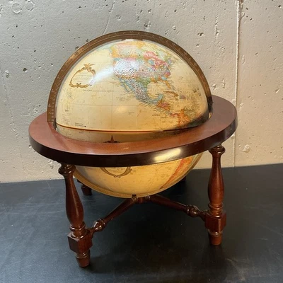 Base de 4 patas de nogal globo serie clásica mundial de 12 pulgadas de colección por Replogle Inc EE. UU. Foto 1 de 4