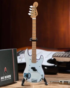 Réplica de bajo a escala 1:4 STEVE HARRIS (Maiden) Fender Precision ~Axe Heaven~ - Imagen 1 de 5