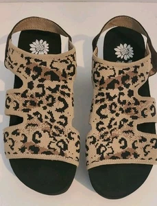 Yellow Box Riemchensandalen Damengröße 8,5 Leopardenmuster Keilabsatz Plateau - Bild 1 von 8