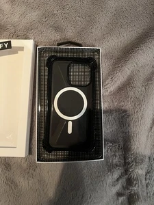 Casetify iPhone 13 Pro Case - Photo 1 sur 2