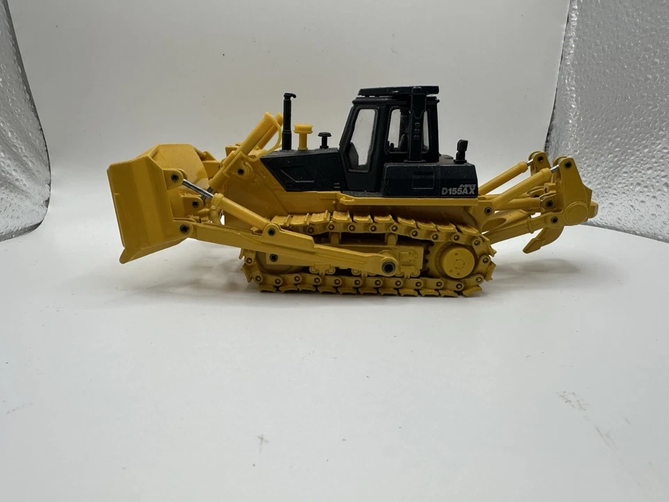 KOMATSU D155 AX -5 DOZER JOAL 1: 50 比例 — 第 1/4 张图片