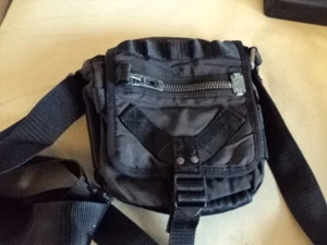 Black Gstar RAW Crossbody Bag - For Passport Phone Camera - Picture 1 of 9