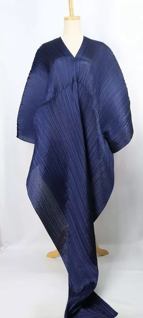 PLEATS PLEASE WARP MADAME-T マダムT スカーフ Issey Miyake Pleats Please Madame Wrap Tunic in Black | Santa Fe