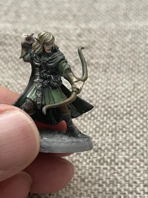 Reaper miniaturas Elf Ranger pintado Frostgrave D&D  Foto 1 de 3