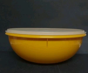 Vintage Tupperware Fix-N-Mix Large 12" Bowl Yellow Gold 274 w/lid 224 - Picture 1 of 9