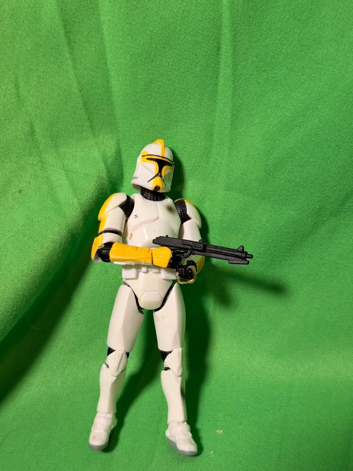 Star Wars Clone Trooper Troop Comandante Amarillo Daño de Batalla EE Exclusivo Foto 1 de 1