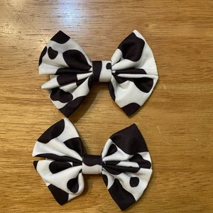 Little Girls Cow Print 4” Hair Bows Black & White New Alligator Clip Set Of 2 - Picture 1 of 4