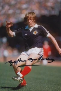 ARTHUR GRAHAM HAND SIGNED 6X4 PHOTO SCOTLAND FOOTBALL AUTOGRAPH 3 - Picture 1 of 1