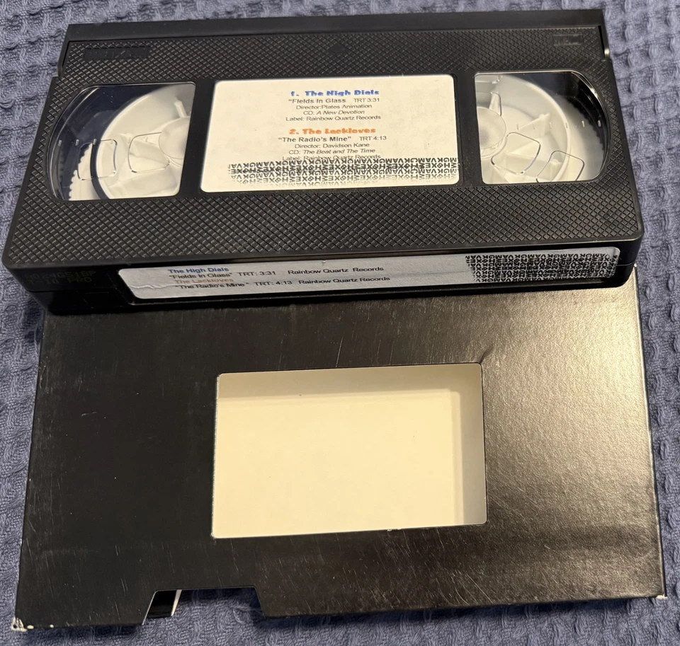 THE HIGH DIALS-FIELDS IN GLASS/LACKLOVES-RADIOS MINE/2004 VHS PROMO MUSIC VIDEOS - Image 1 of 1